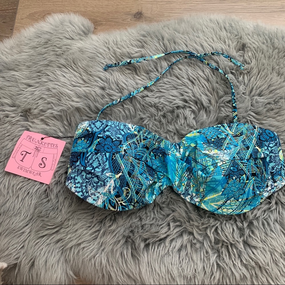 Women’s Large TRUNKETTES Bella Aqua Lace Halter Tie‎ Bikini Swim Top USA NWT